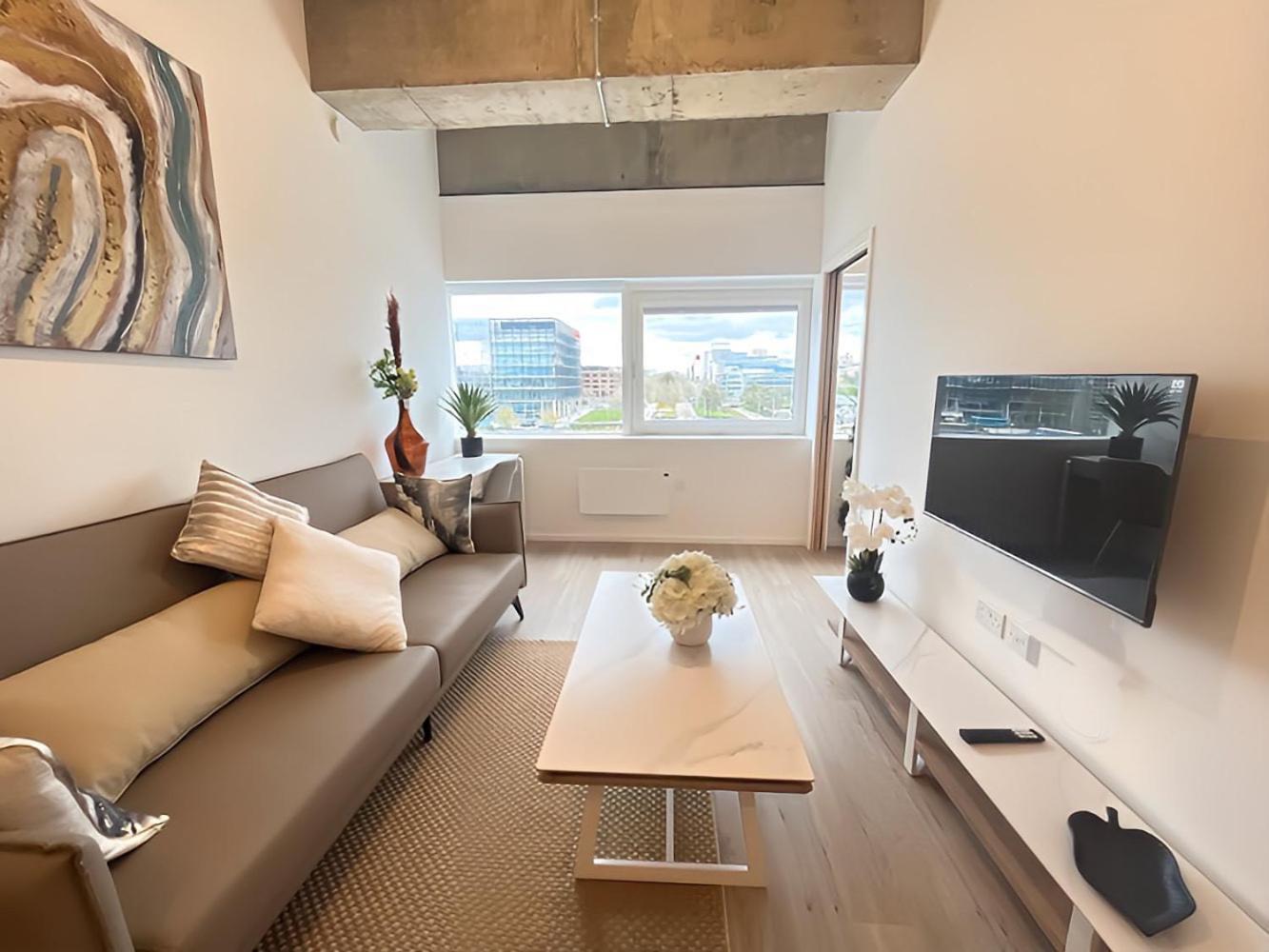 1Br Luxury Flat At Train Station - Long Stays Welcome - Just Ask Milton Keynes Exterior foto